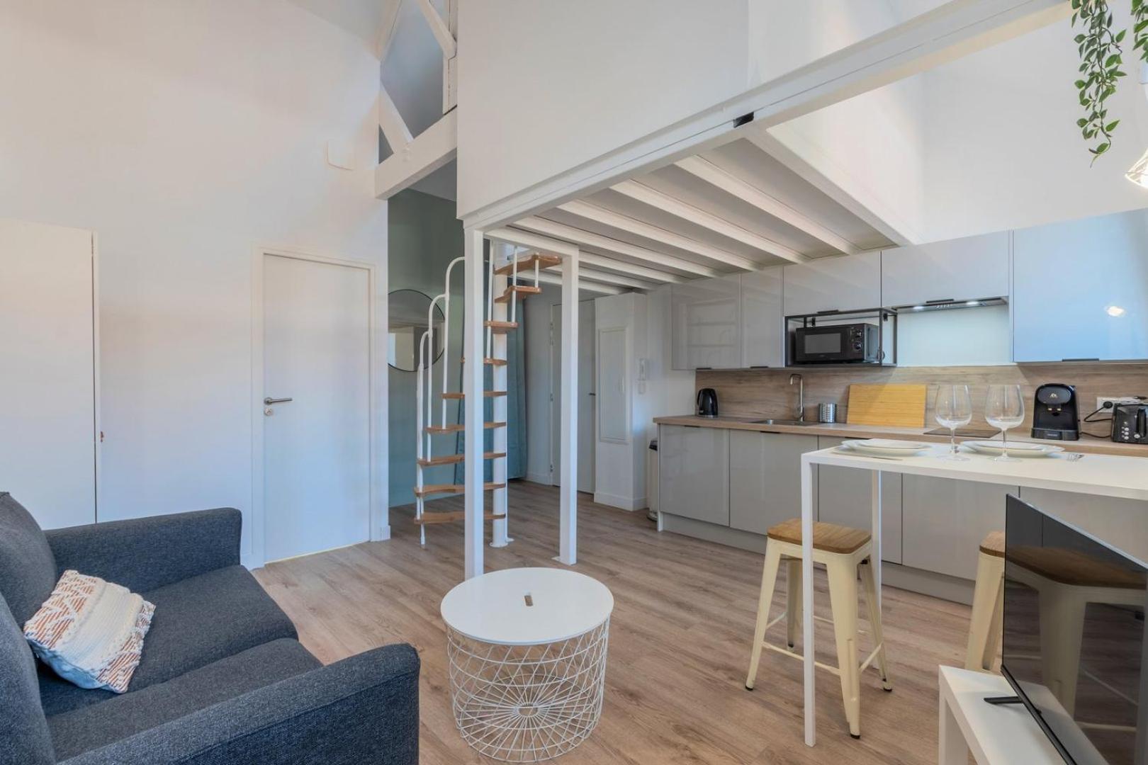 1 Bedroom Duplex Apartment, With Parking Tourcoing Eksteriør bilde